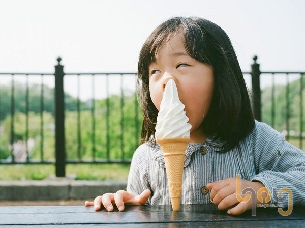 Phát hiện mới trong việc ăn kem khi buồn