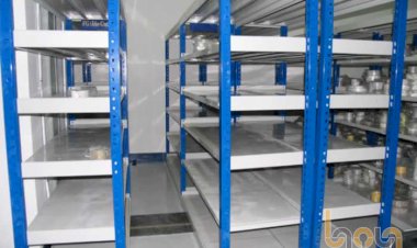 Cách lựa chọn kệ chứa hàng chất lượng phù hợp với cửa hàng