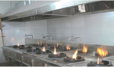 Bếp sạch mùi nhờ quạt hút khói bếp