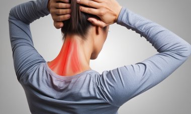 Đau mỏi cổ vai gáy làm phiền bạn?  Hãy thử ngay những phương pháp giảm đau này