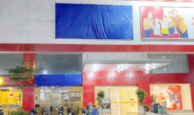 Chinh phục khách hàng với showroom trang trí decal 3M