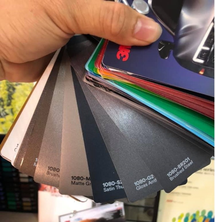 So màu chuyên nghiệp cho bản in trên decal 3M với Pantone