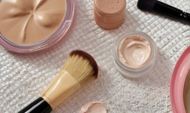 Tẩy trang sai cách – nguyên nhân gây mụn hàng đầu