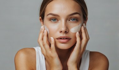 Dưỡng ẩm da như thế nào để không bị bít tắc lỗ chân lông?